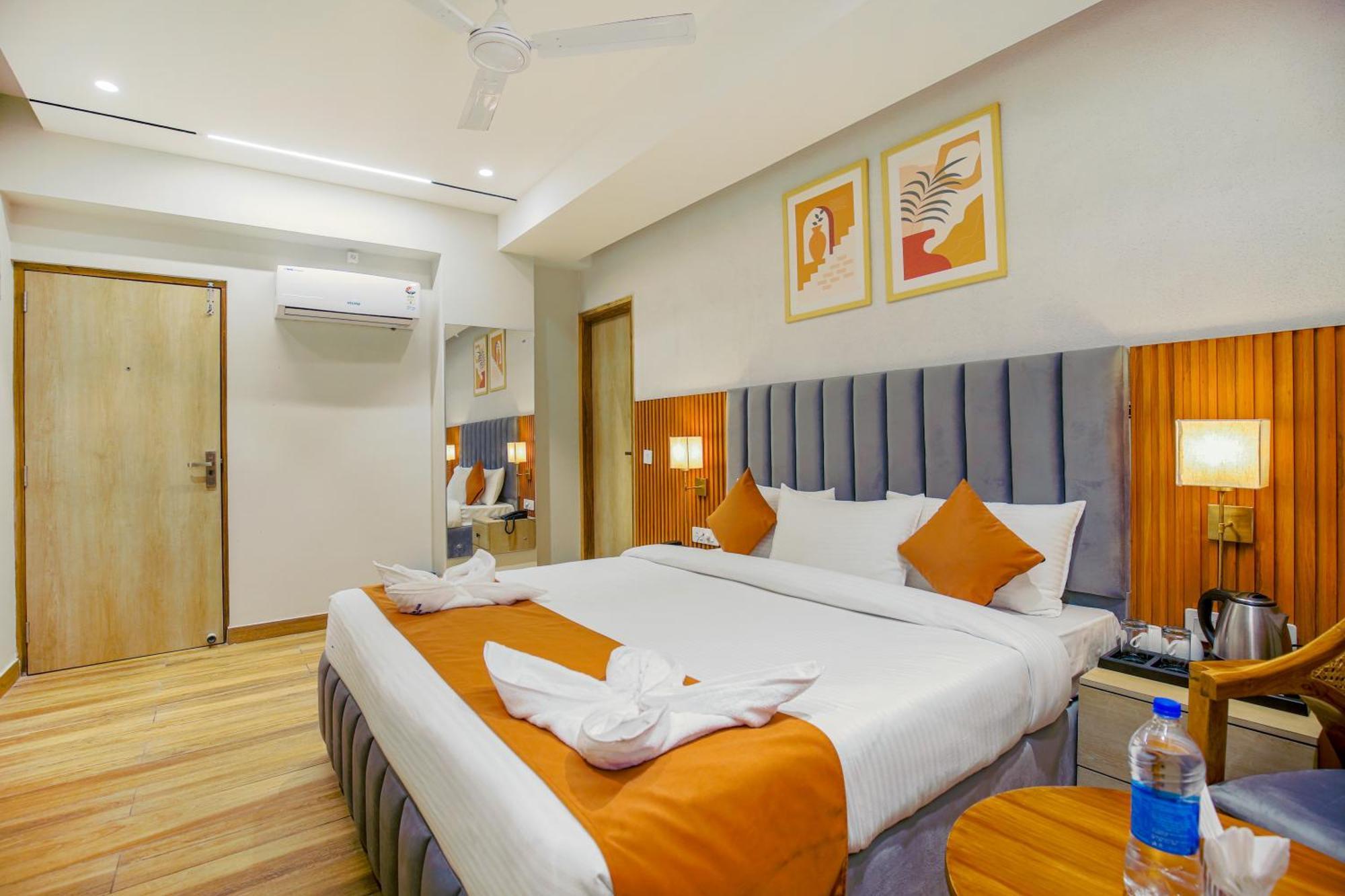 Hotel West Inn Premium Kharar Ngoại thất bức ảnh